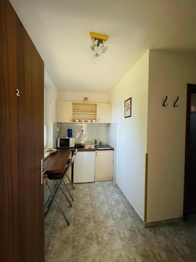 Gabi Haz Apartmanok*** Hajduszoboszlo Exterior photo
